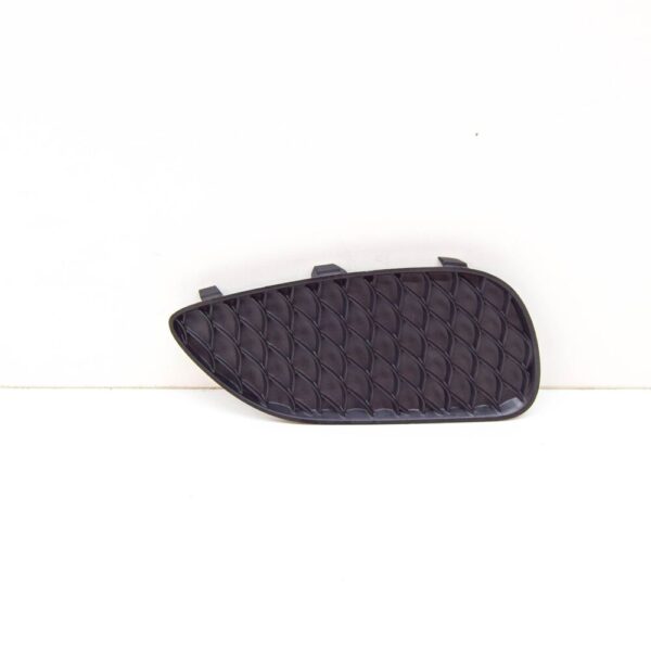 A1568853422 - Mercedes-Benz GLA X156 radiator grille cover front right A1568853422 new