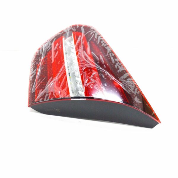 A1569068800 - NEW MERCEDES-BENZ GLA X156 REAR RIGHT INNER TAIL LIGHT A1569068800