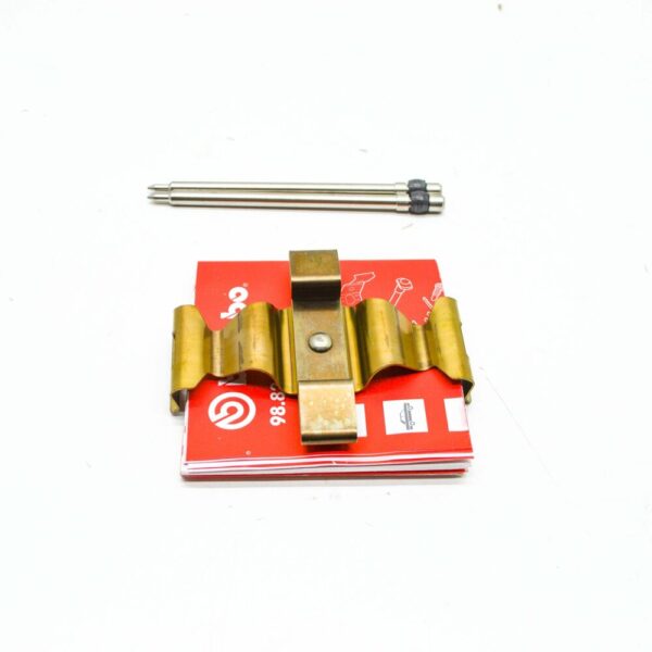 A1634200883 - NEW MERCEDES-BENZ ML W163 FRONT BRAKE PAD RETAINING PIN KIT A1634200883 ORIGINAL