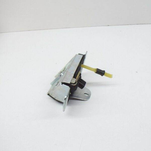 A1637400235 - NEW MERCEDES-BENZ ML W163 REAR PANEL DOOR LOCK A1637400235 ORIGINAL