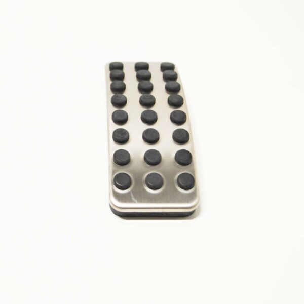 A1643000082 - NEW MERCEDES BENZ M CLASS W164 DRIVING PEDAL COVER A1643000082 ORIGINAL