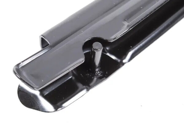 A1648800414 - NEW MB ML W164 FRONT BUMPER COVERING TO FENDER RIGHT BRACKET A1648800414