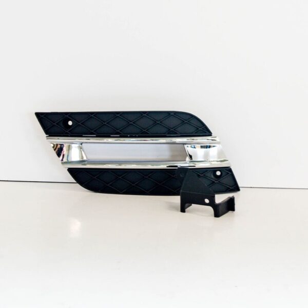 A1648802024 - NEW MERCEDES BENZ ML W164 FRONT BUMPER RIGHT GRILLE COVER A1648802024 ORIGINAL