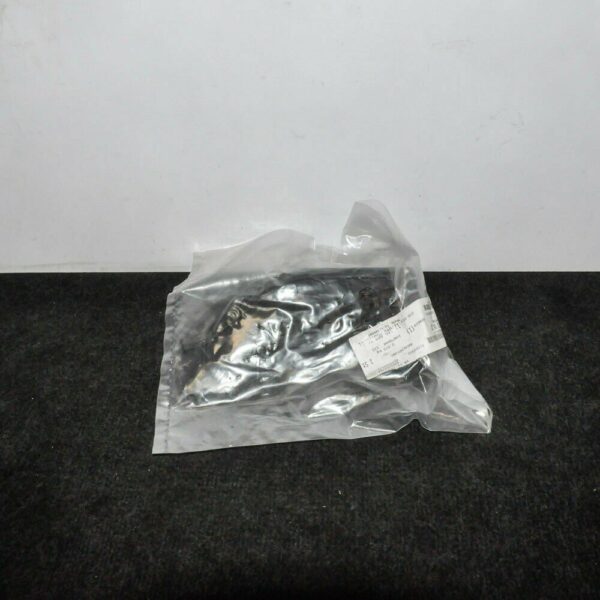 A1666820423 - NEW MERCEDES BENZ GL X166 S FRONT BOTTOM RIGHT INSULATION A1666820423 ORIGINAL