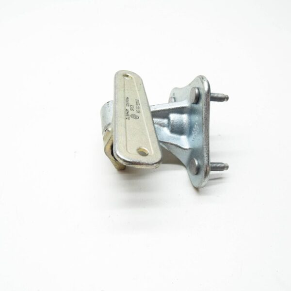 A1667200437 - Mercedes-Benz GLE W166 Front Right Lower Door Hinge A1667200437 NEW GENUINE