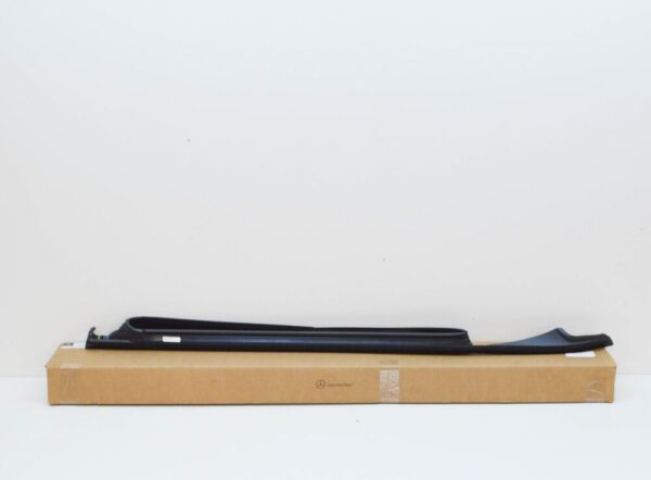 A1667251800 - Mercedes-Benz GLE W166 window guide rail front right A1667251800 NEW