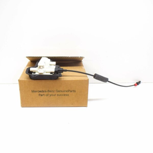A1667600800 - NEW MERCEDES-BENZ GLE W166 FRONT RIGHT DOOR LOCK CONTROL MODULE A1667600800