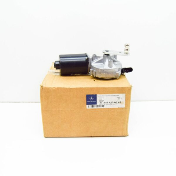 A1668200642 - NEW MERCEDES-BENZ ML W166 FRONT WINDSHIELD WIPER MOTOR A1668200642