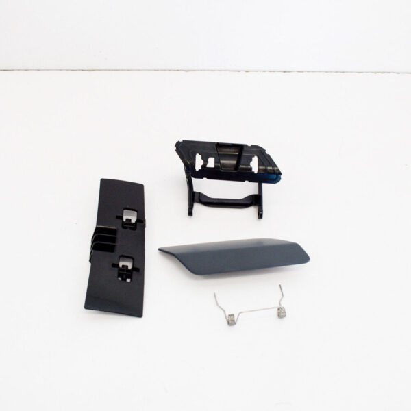 A16686003089999 - MB GL-CLASS X166 RIGHT HEADLIGHT CLEANING COVER COVER SET
