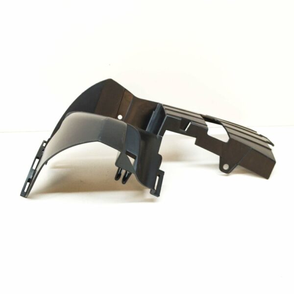 A1668850124 - NEW MERCEDES-BENZ M-CLASS W166 FRONT BUMPER RIGHT BRACKET A1668850124