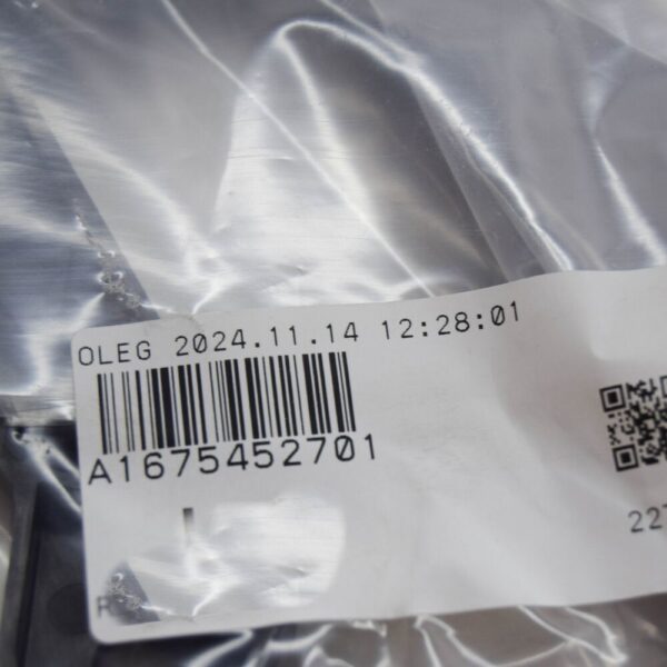 A1675452701 - MERCEDES-BENZ GLE W167 BLIND PLUG BRACKET A1675452701 NEW GENUINE