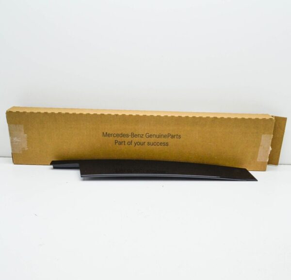 A1676903300 - NEW MB GLE W167 FRONT LEFT DOOR ORNAMENTAL MOLDING TRIM A1676903300 ORIGINAL