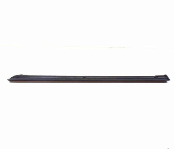 A1696730683 - NEW MB B W245 REAR RIGHT SIDE WINDOW ORNAMENTAL TRIM A1696730683