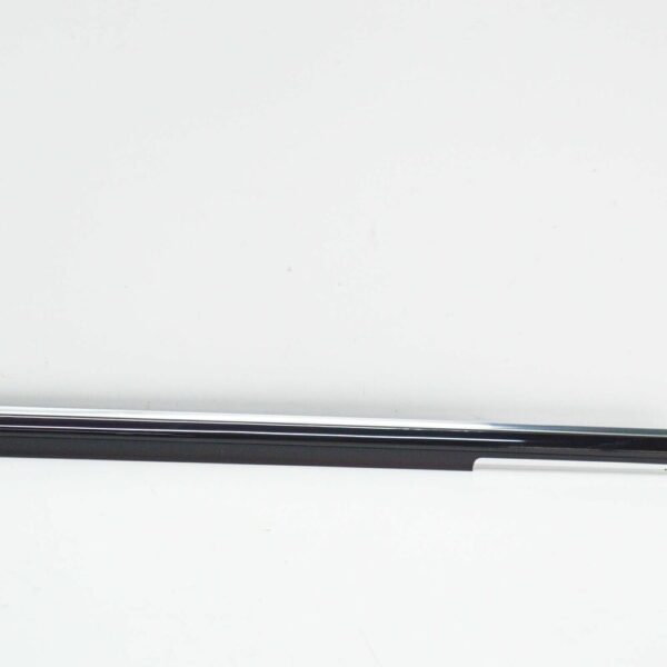 A1697351665 - NEW MB B-CLASS W245 REAR WINDOW SEALING RAIL OUTSIDE RIGHT A1697351665