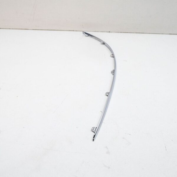 A1698851474 - Mercedes-Benz B W245 front bumper right molding A1698851474 NEW
