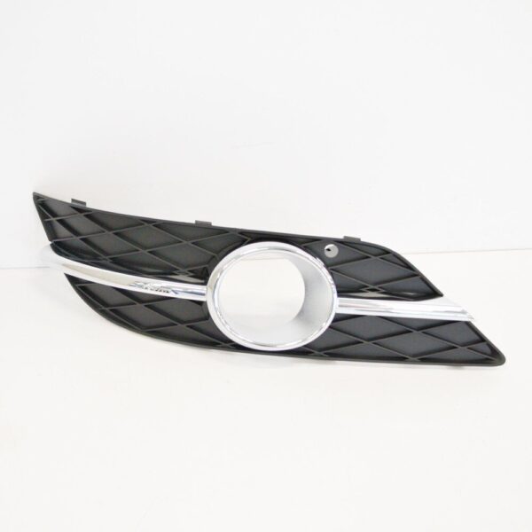 A1698853022 - MERCEDES-BENZ B-CLASS W245 Front Right Fog Light Cover A1698853022 NEW GENUINE