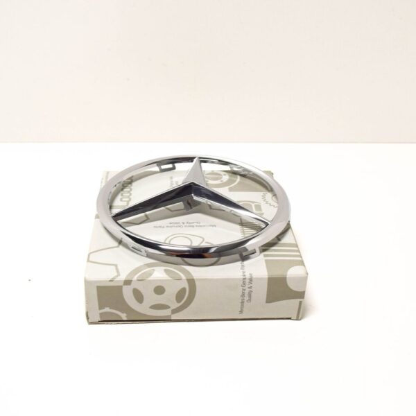 A1698880009 - MB A W169 front bumper bonnet emblem badge A1698880009 NEW REAL