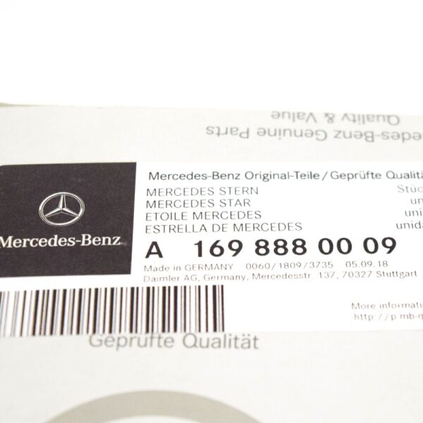 A1698880009 - MB A W169 front bumper bonnet emblem badge A1698880009 NEW REAL
