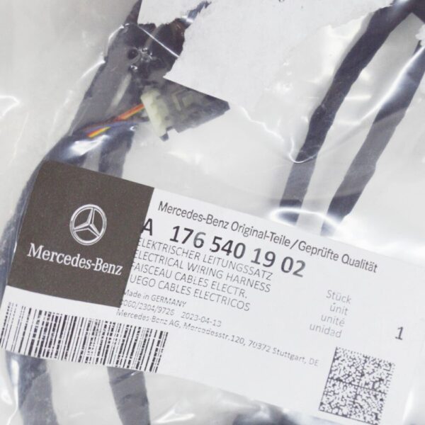 A1765401902 - MB A W176 Front Bumper PDC Wiring Harness A1765401902 NEW GENUINE