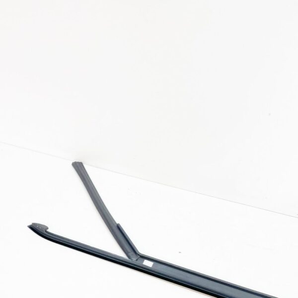 A1767251100 - NEW MERCEDES-BENZ A W176 FRONT LEFT DOOR WINDOW GUIDE RAIL A1767251100 ORIGINAL