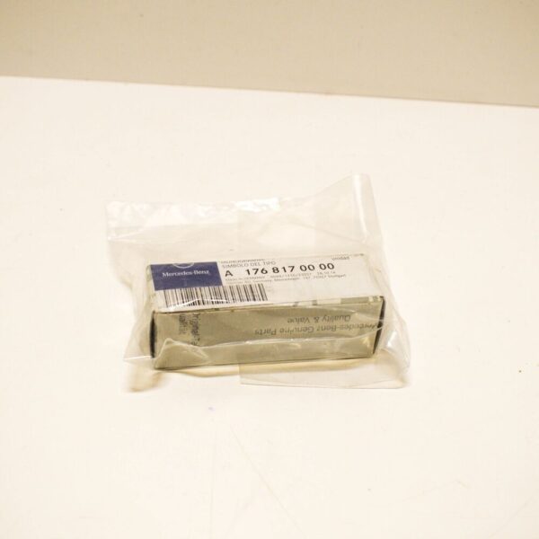 A1768170000 - NEW MB A W176 FRONT BUMPER RADIATOR GRILLE AMG EMBLEM A1768170000 ORIGINAL