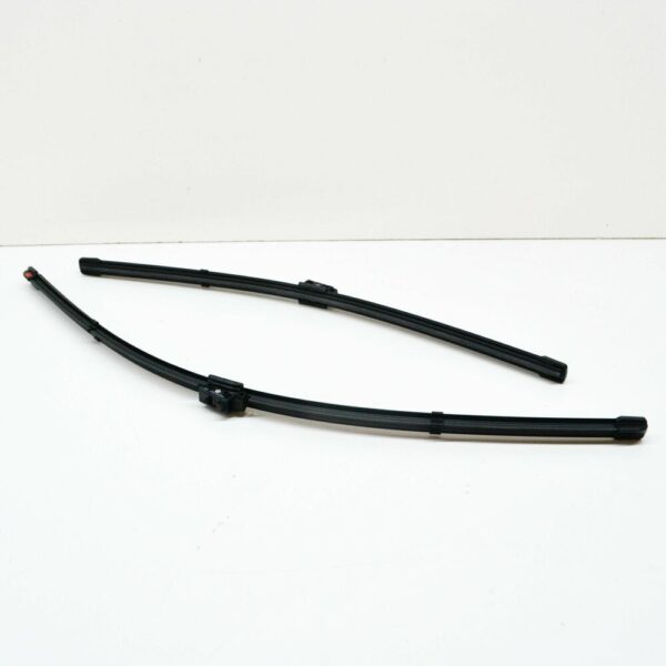 A1768204300 - NEW MB A W176 FRONT WINDSHIELD WIPER BLADES SET A1768204300 LHDOEM