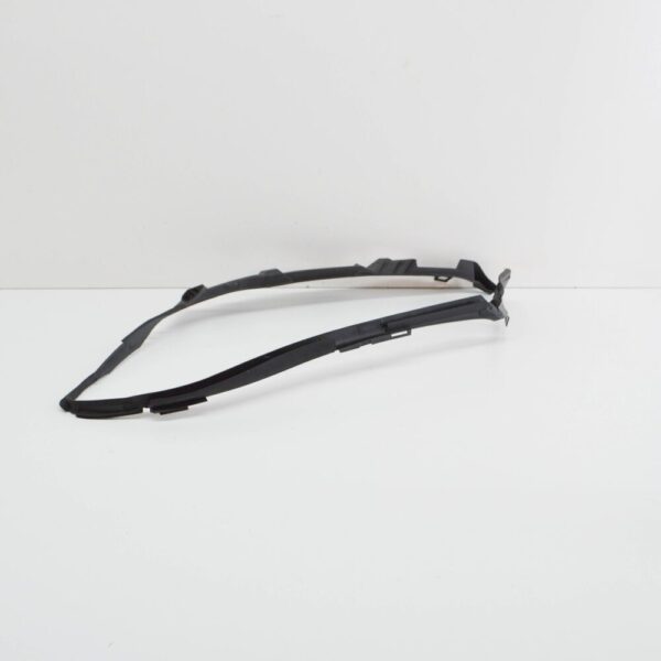 A1768260058 - Mercedes-Benz A W176 sealing frame for front left headlights A1768260058 NEW
