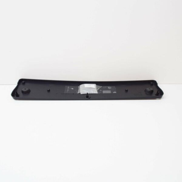 A1768801700 - NEW MERCEDES-BENZ W176 A-CLASS AMG FRONT NUMBER PLATE PLINTH A1768801700