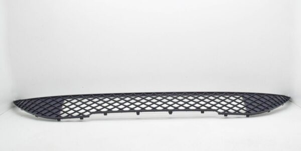 A1768850022 - NEW MERCEDES-BENZ A W176 FRONT BUMPER LOWER GRILLE A1768850022 ORIGINAL