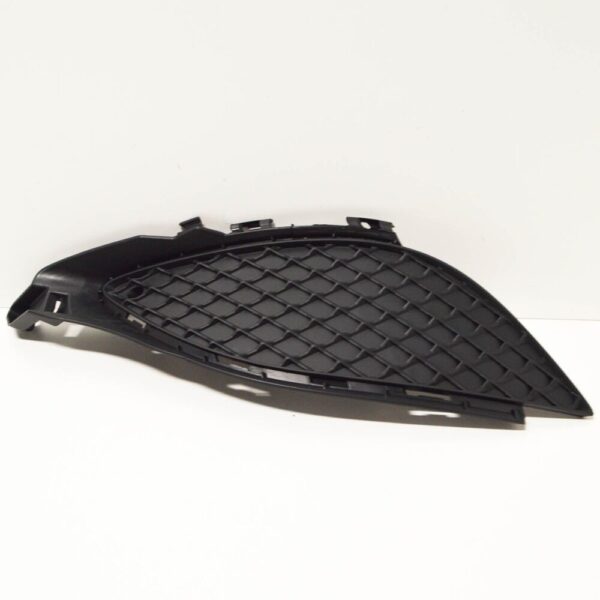 A1768850322 - New Genuine MERCEDES BENZ A W176 Front Bumper Fog Light Cover Grill N/S Left OEM