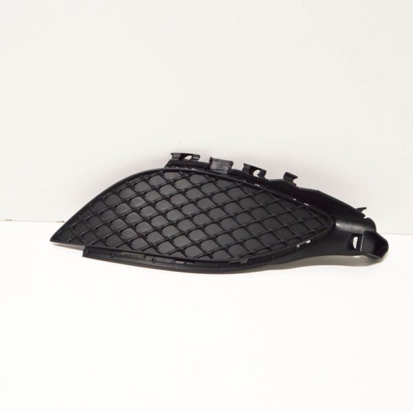 A1768850422 - MB A-CLASS W176 Front Bumper Right Grille A1768850422 NEW GENUINE