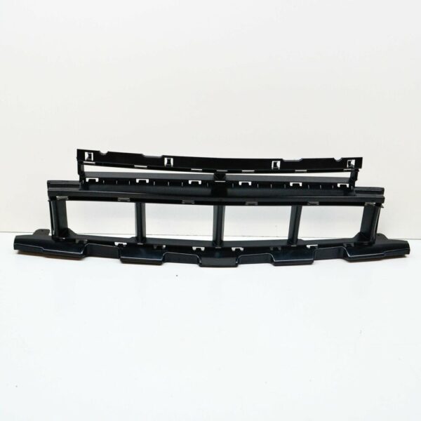 A1768852600 - NEW MB A W176 AMG FRONT BUMPER CENTER LOWER GRILLE A1768852600