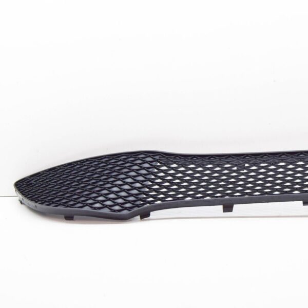 A1768853322 - MERCEDES BENZ A W176 Front Bumper Central Grille A1768853322 NEW GENUINE