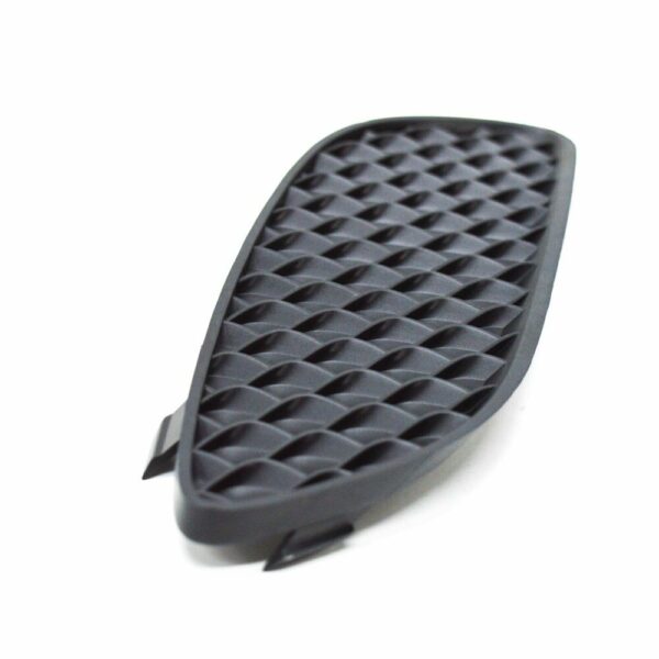 A1768853622 - NEW MERCEDES-BENZ A W176 FRONT BUMPER RIGHT GRILLE COVER A1768853622 ORIGINAL