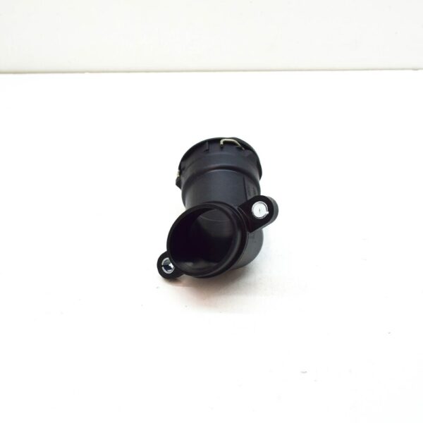 A1772003700 - NEW MERCEDES-BENZ A W177 COOLANT OUTLET CONNECTION A1772003700