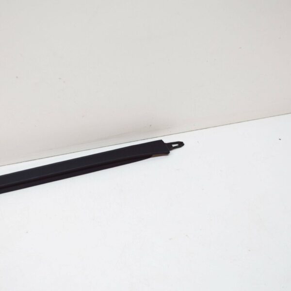 A1776903000 - New MB A W177 Front Windshield Right Side Water Deflector A1776903000