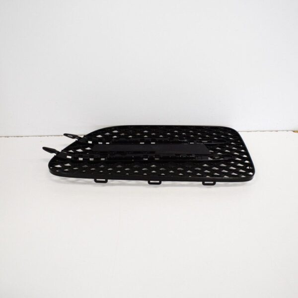 A1908810485 - NEW MERCEDES BENZ AMG GT C190 RIGHT FENDER GRILLE A1908810485 ORIGINAL