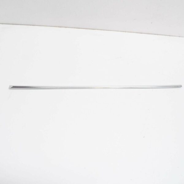 A2018880685 - NEW MERCEDES-BENZ 190 W201 RADIATOR GRILLE RIGHT MOULDING A2018880685 OEM