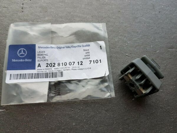 A20281007127101 - Mercedes Benz E-Class S-Class Clip for Original Visor A20281007127101