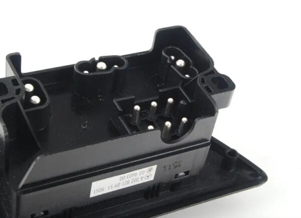 A20282109519051 - NEW MERCEDES-BENZ C W202 FRONT LEFT SEAT ADJUSTER SWITCH A20282109519051