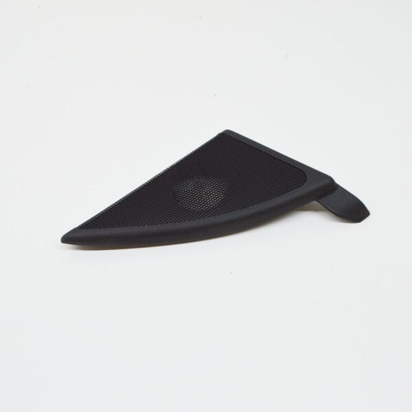 A20372002489051 - NEW MERCEDES-BENZ C W203 FRONT RIGHT DOOR TWEETER COVER A20372002489051