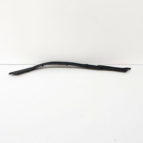 A2037201678 - NEW MERCEDES-BENZ C W203 FRONT RIGHT DOOR SEALING FRAME A2037201678 OEM