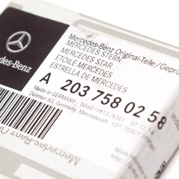 A2037580258 - Mercedes-Benz C W203 Rear Wall Door Emblem Star A2037580258 New