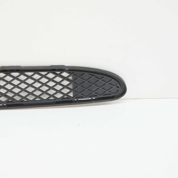 A2038852623 - NEW MERCEDES-BENZ C W203 FRONT BUMPER CENTER GRILLE A2038852623