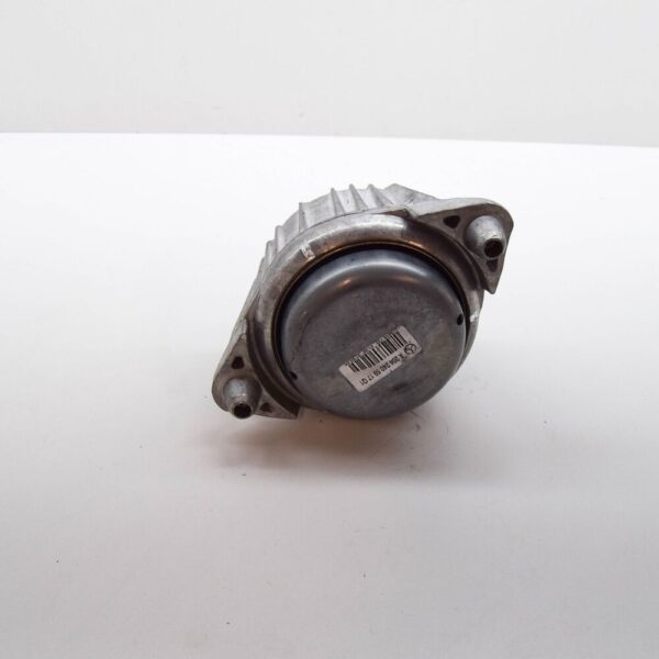 A2042405917 - MERCEDES-BENZ C W204 FRONT RIGHT ENGINE SUPPORT A2042405917 NEW GENUINE