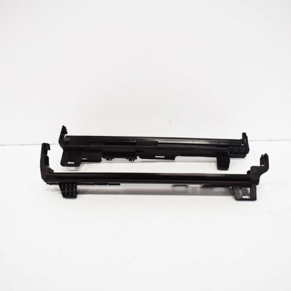 A2045010320 - NEW MERCEDES-BENZ GLK-CLASS X204 A/C RADIATOR BRACKET A2045010320
