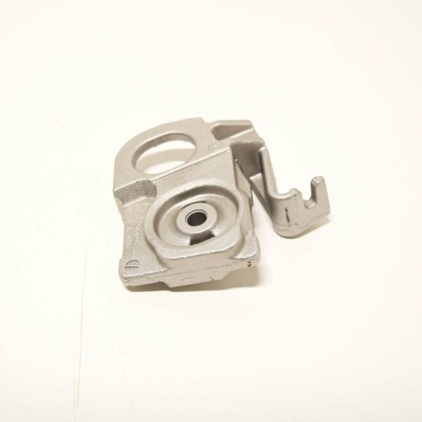 A2045010620 - NEW MERCEDES-BENZ E W212 FRONT STIFFENING RIGHT BRACKET A2045010620 OEM