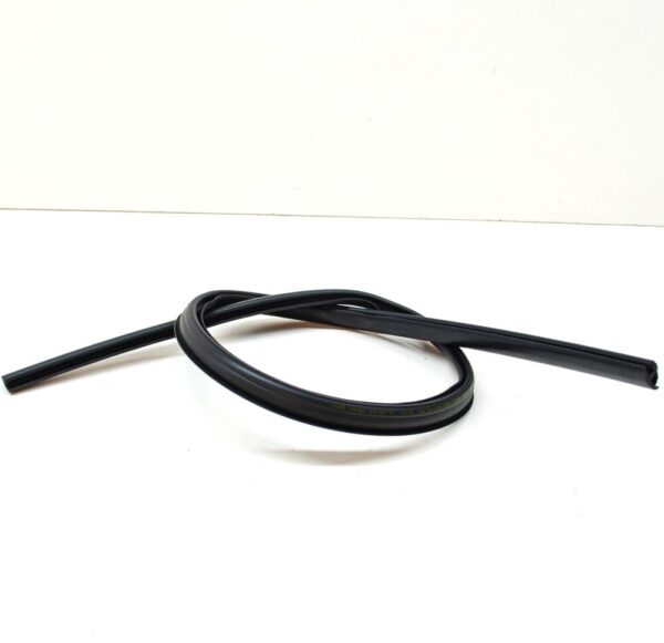 A2046710420 - Mercedes-Benz GLK X204 front window seal top A2046710420 NEW ORIGINAL