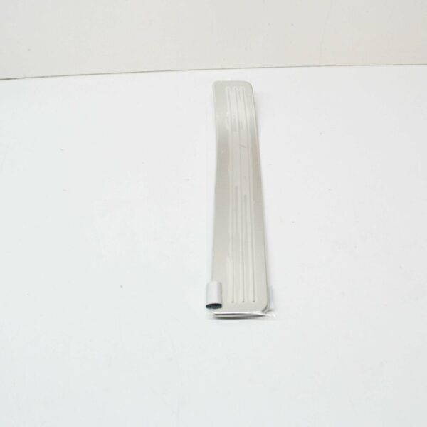 A2046800335 - NEW MERCEDES-BENZ C W204 REAR LEFT OUTSIDE ENTRANCE RAIL A2046800335
