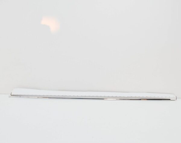 A2047200180 - New MB C W204 Front Left Door Lower Chrome Molding Trim A2047200180